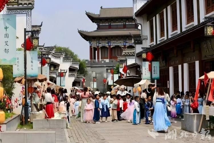 7大游园+古风夜游 国庆嗨玩蕲春两大打卡地