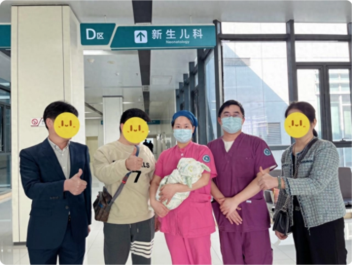 蕲春新生儿出生2小时突发疝气嵌顿市中心医院新生儿团队雨夜出击