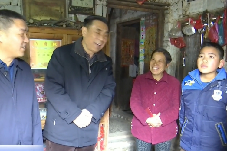 【送温暖】蕲春县关工委慰问困境留守儿童和&ldquo;五老&rdquo;人员