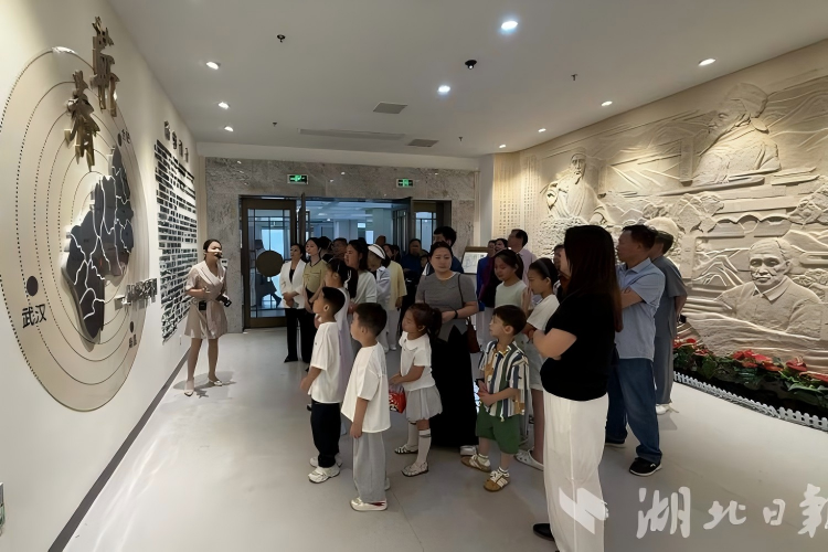 蕲春：擦亮查国桢名片 弘扬大别山精神